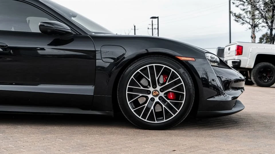 2021 Porsche Taycan 4S - Image 4 of 15
