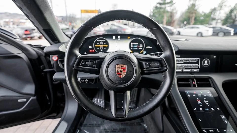 2021 Porsche Taycan 4S - Image 9 of 15