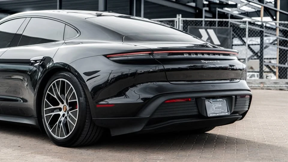 2021 Porsche Taycan 4S - Image 7 of 15