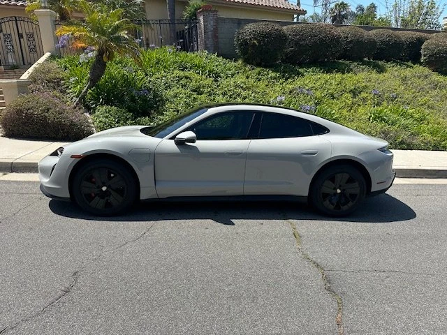 2021 Porsche Taycan 4S - Image 3 of 11