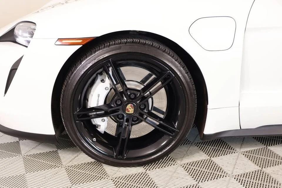 2021 Porsche Taycan 4S - Image 13 of 15