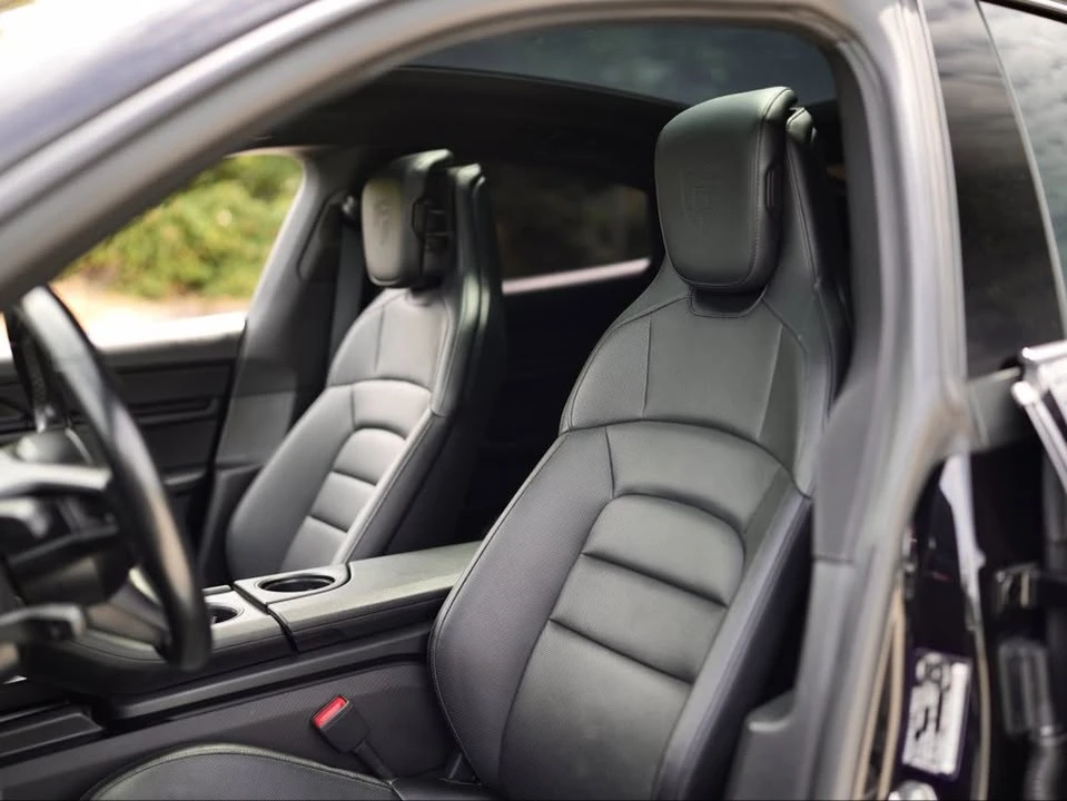 2021 Porsche Taycan 4S - Image 8 of 17