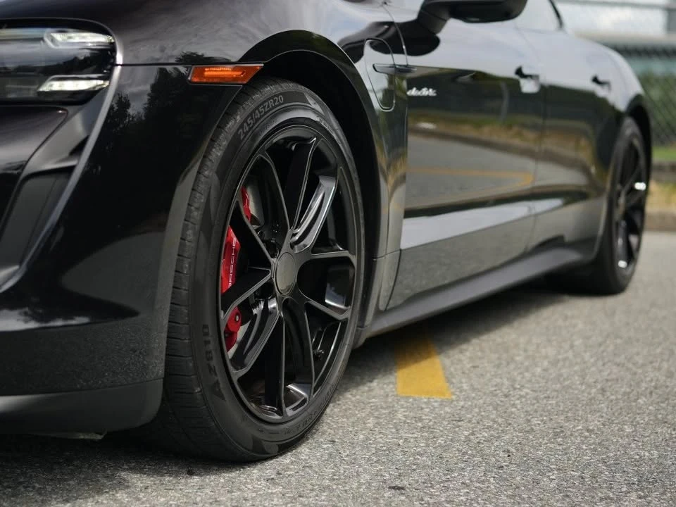 2021 Porsche Taycan 4S - Image 14 of 17