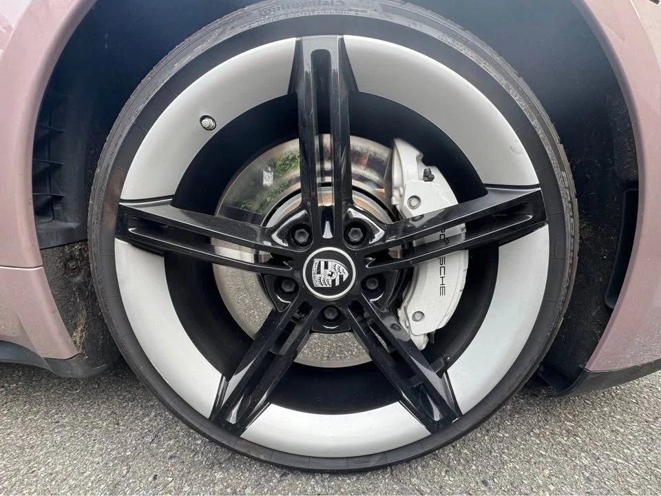 2021 Porsche Taycan 4S - Image 8 of 20