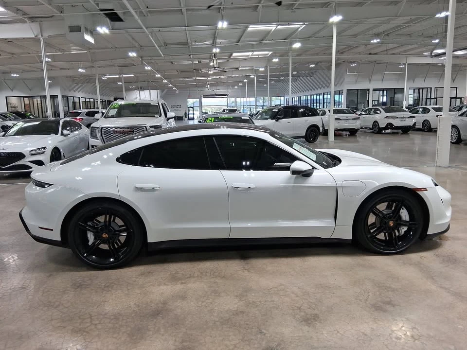 2021 Porsche Taycan 4S - Image 3 of 12