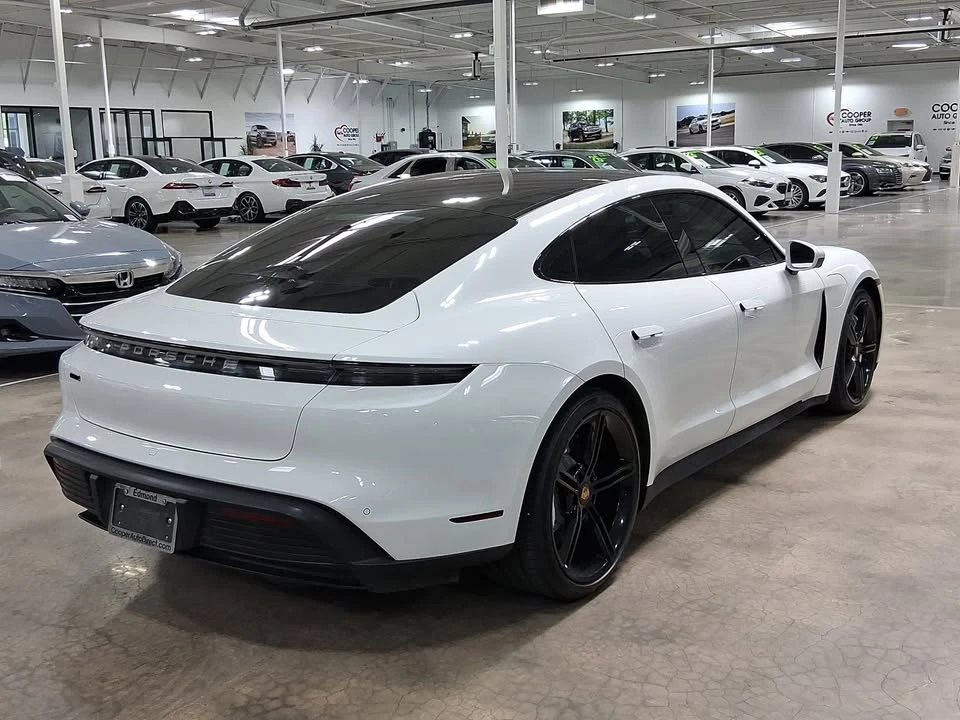 2021 Porsche Taycan 4S - Image 4 of 12