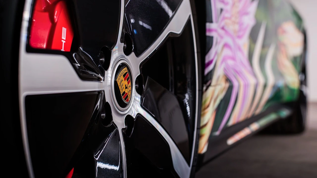 2021 Porsche Taycan 4S - Image 20 of 31