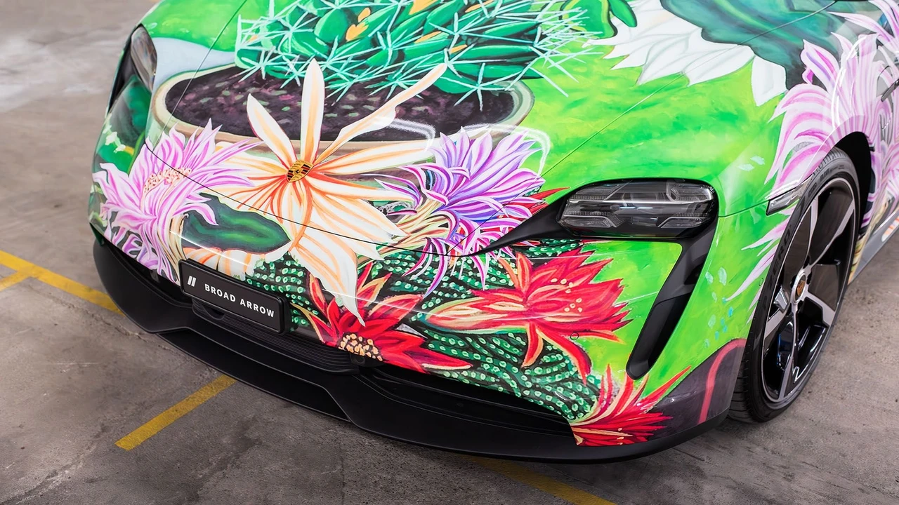2021 Porsche Taycan 4S - Image 5 of 31