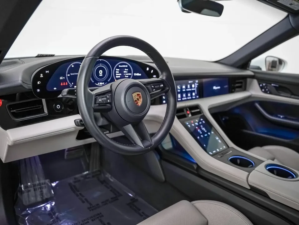 2021 Porsche Taycan 4S - Image 4 of 9