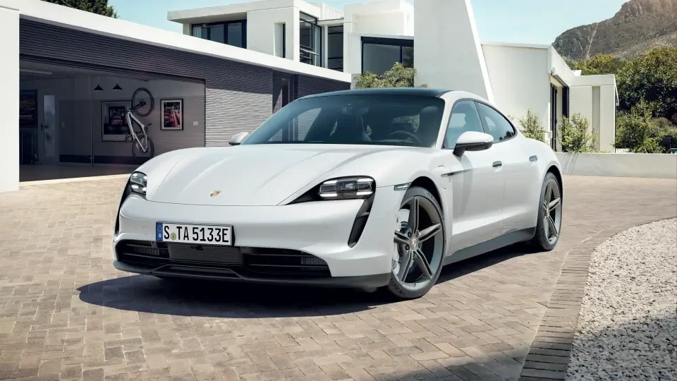 2021 Porsche Taycan 4S - Image 9 of 9