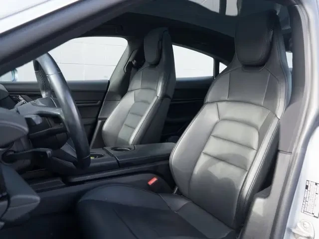 2021 Porsche Taycan 4S - Image 5 of 6