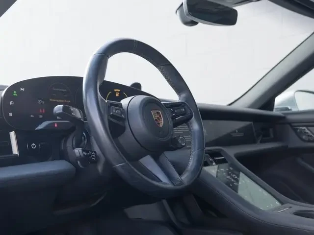 2021 Porsche Taycan 4S - Image 4 of 6