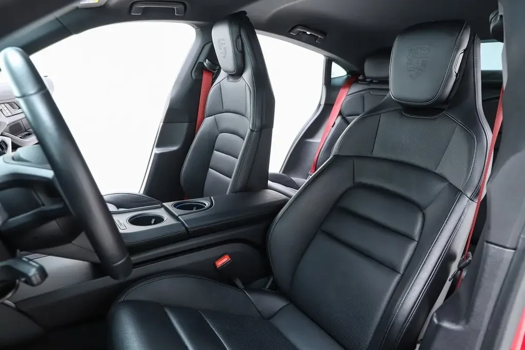 2021 Porsche Taycan 4S - Image 5 of 6