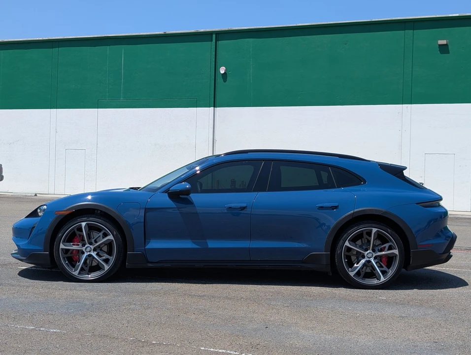2021 Porsche Taycan 4S - Image 7 of 12