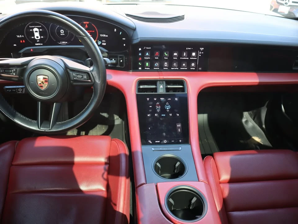 2021 Porsche Taycan 4S - Image 11 of 20