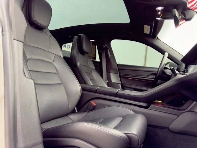 2021 Porsche Taycan 4S - Image 19 of 20