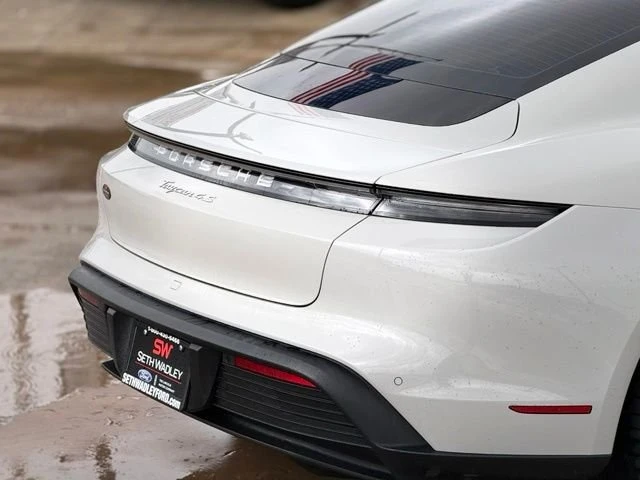2021 Porsche Taycan 4S - Image 16 of 20