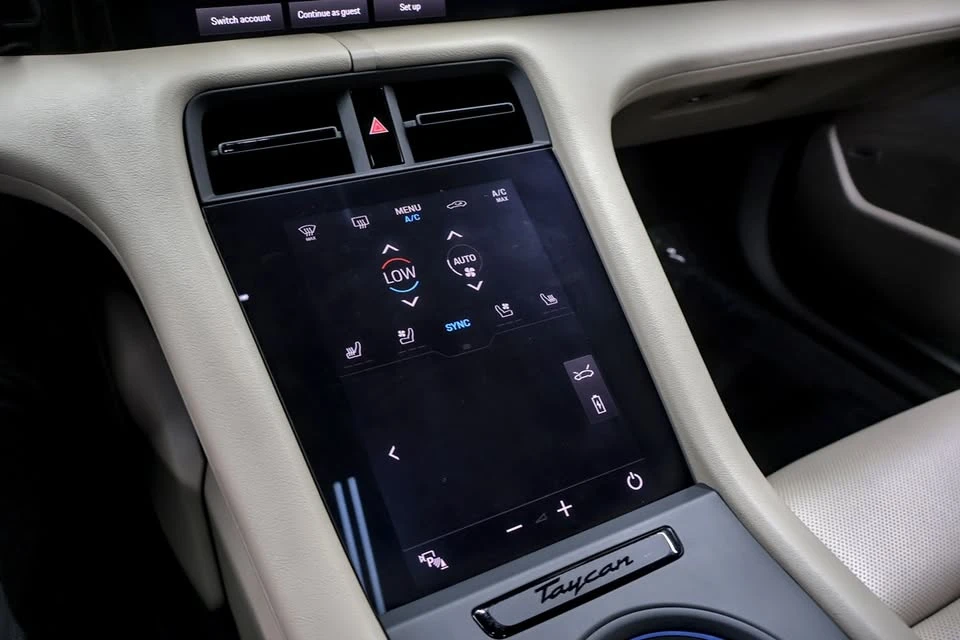 2021 Porsche Taycan 4S - Image 11 of 12