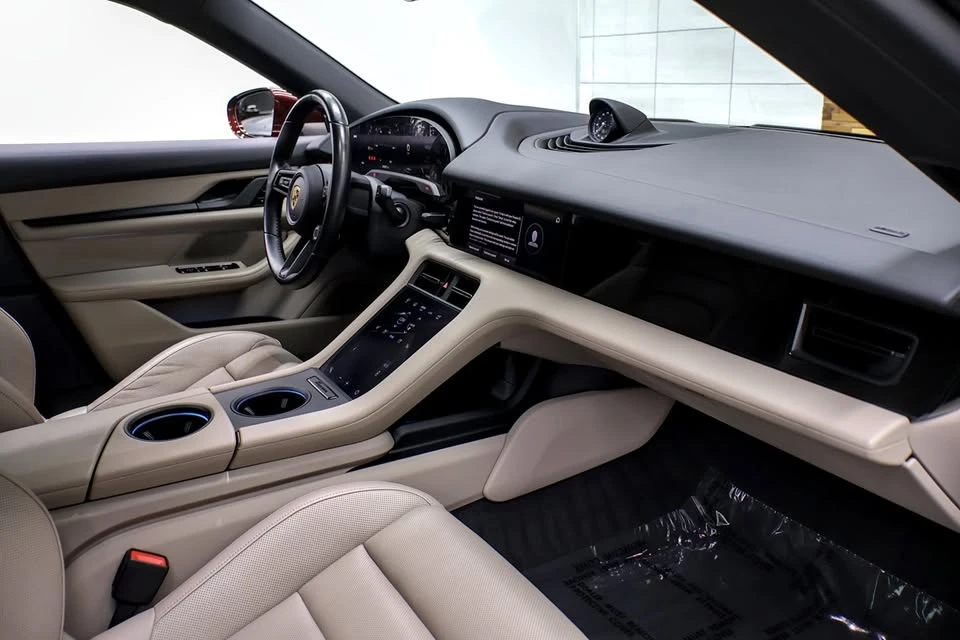 2021 Porsche Taycan 4S - Image 6 of 12