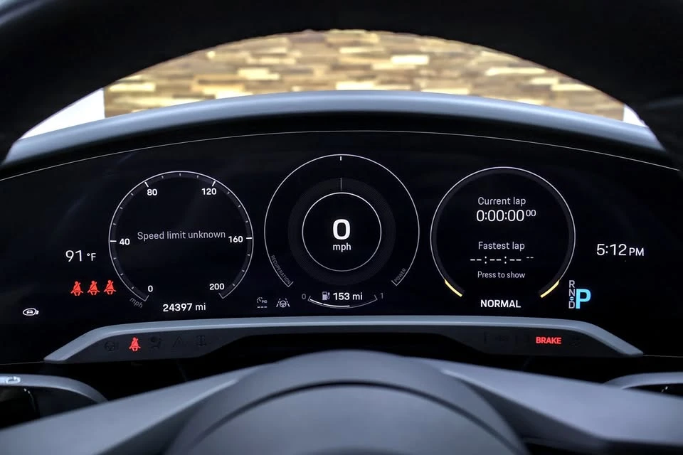2021 Porsche Taycan 4S - Image 9 of 12