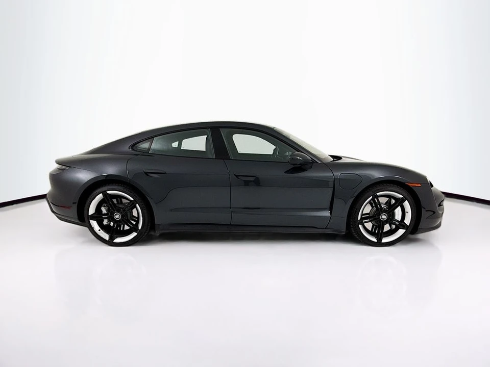 2021 Porsche Taycan 4S - Image 8 of 12