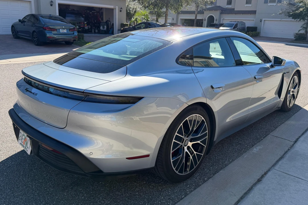 2021 Porsche Taycan 4S - Image 4 of 31