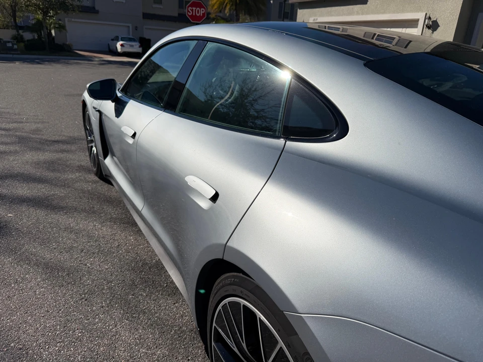 2021 Porsche Taycan 4S - Image 19 of 31