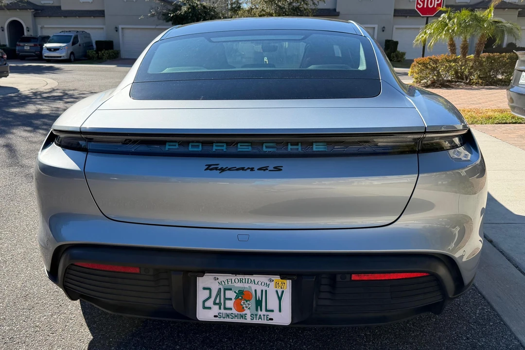 2021 Porsche Taycan 4S - Image 5 of 31