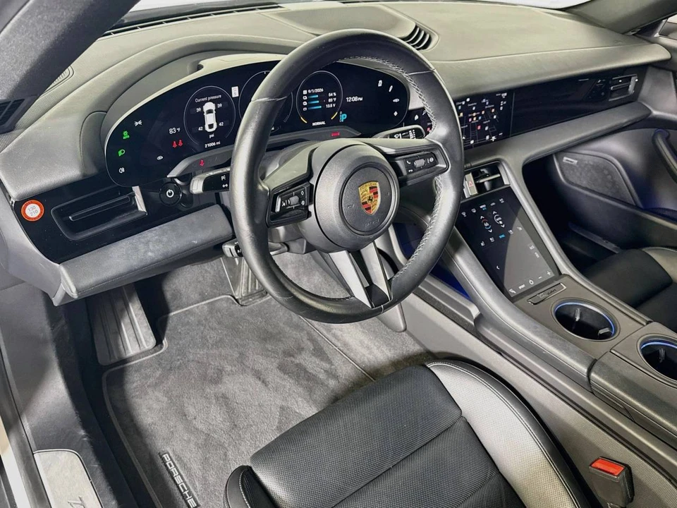 2021 Porsche Taycan 4S - Image 4 of 5