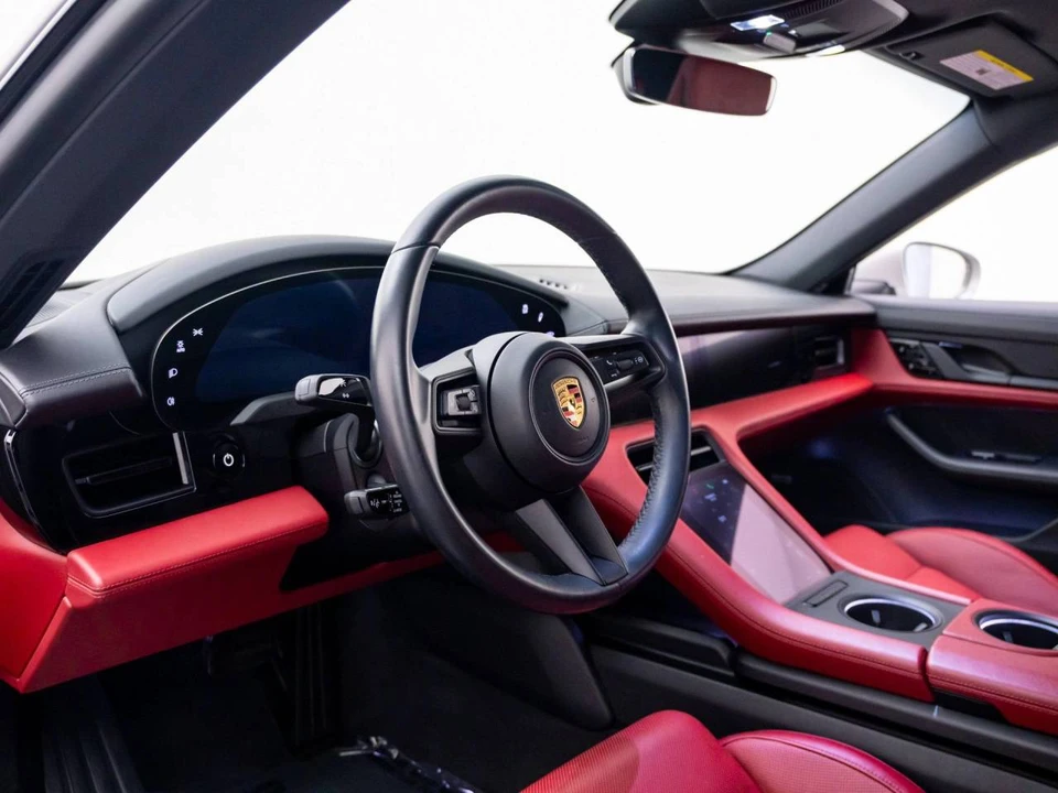 2021 Porsche Taycan 4S - Image 4 of 5