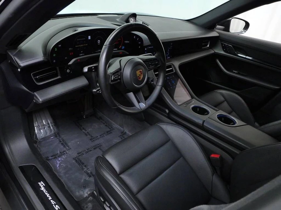 2021 Porsche Taycan 4S - Image 4 of 5