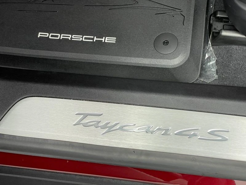 2021 Porsche Taycan 4S - Image 4 of 12