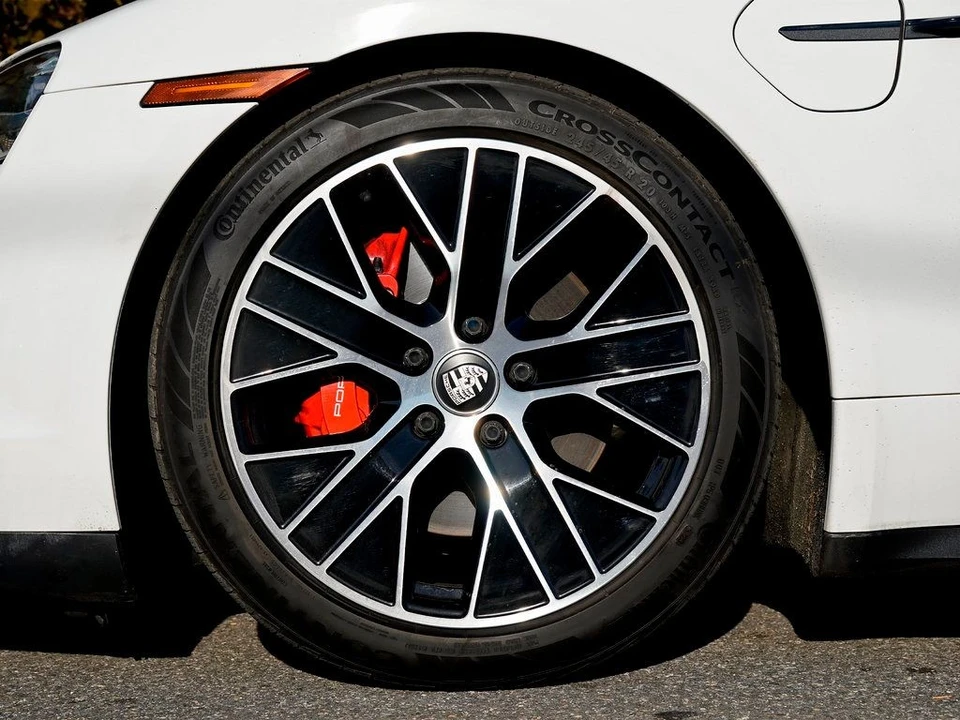 2021 Porsche Taycan 4S - Image 10 of 12