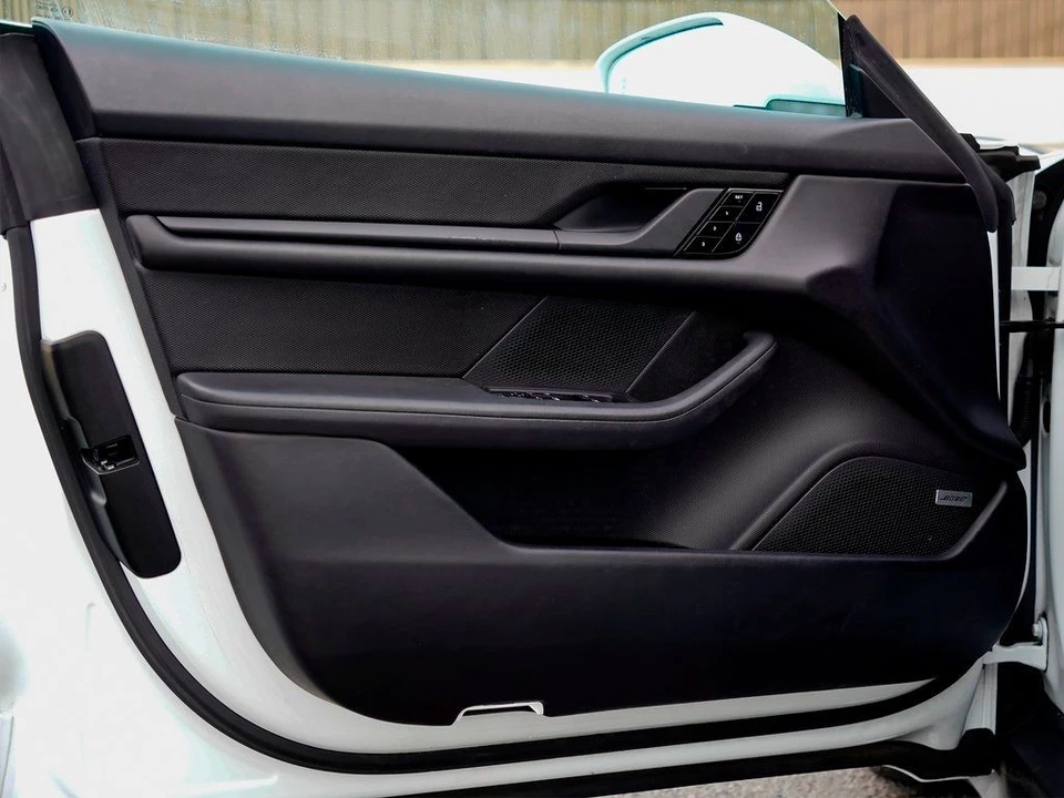 2021 Porsche Taycan 4S - Image 11 of 12