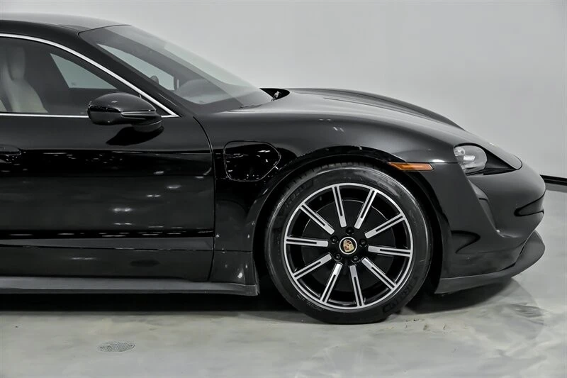 2021 Porsche Taycan 4S - Image 15 of 21