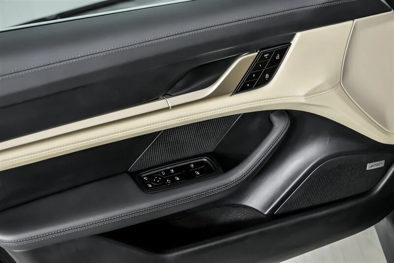 2021 Porsche Taycan 4S - Image 17 of 21