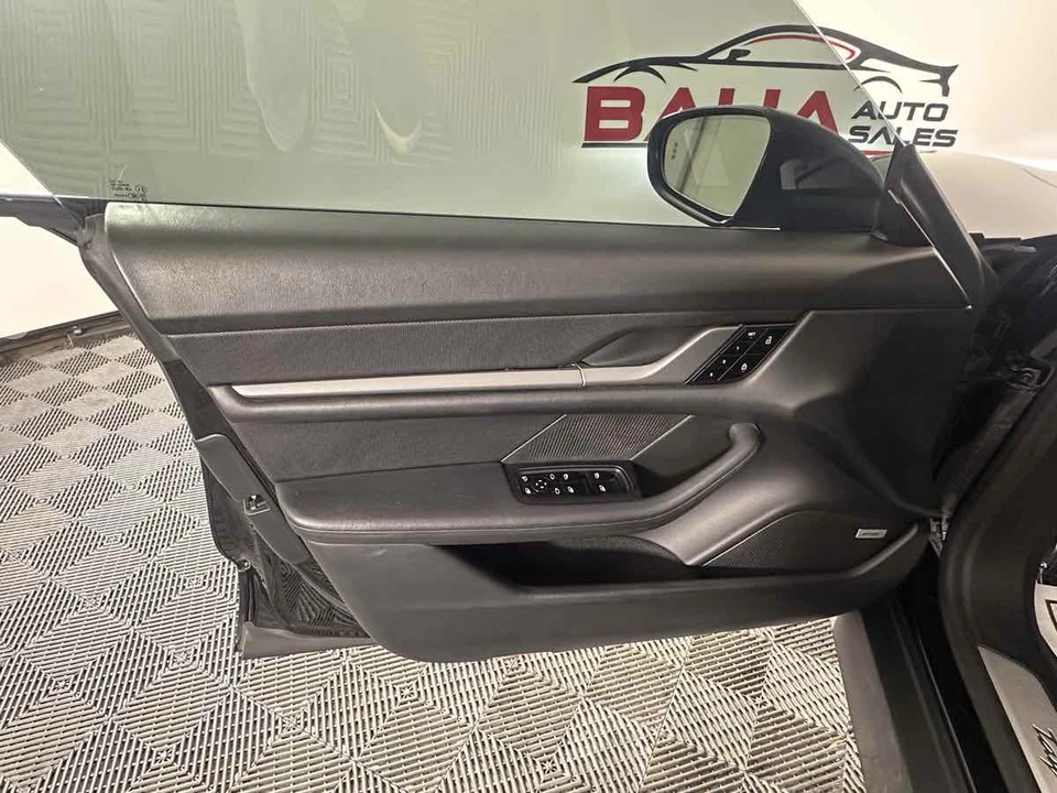 2021 Porsche Taycan 4S - Image 16 of 21