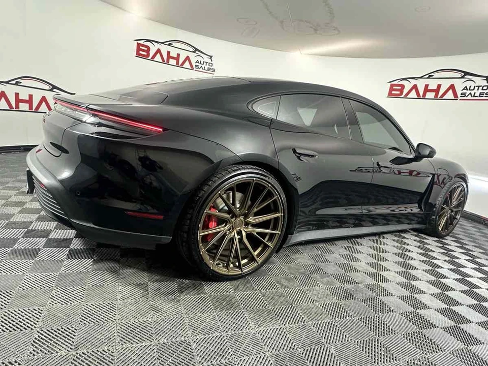 2021 Porsche Taycan 4S - Image 10 of 21