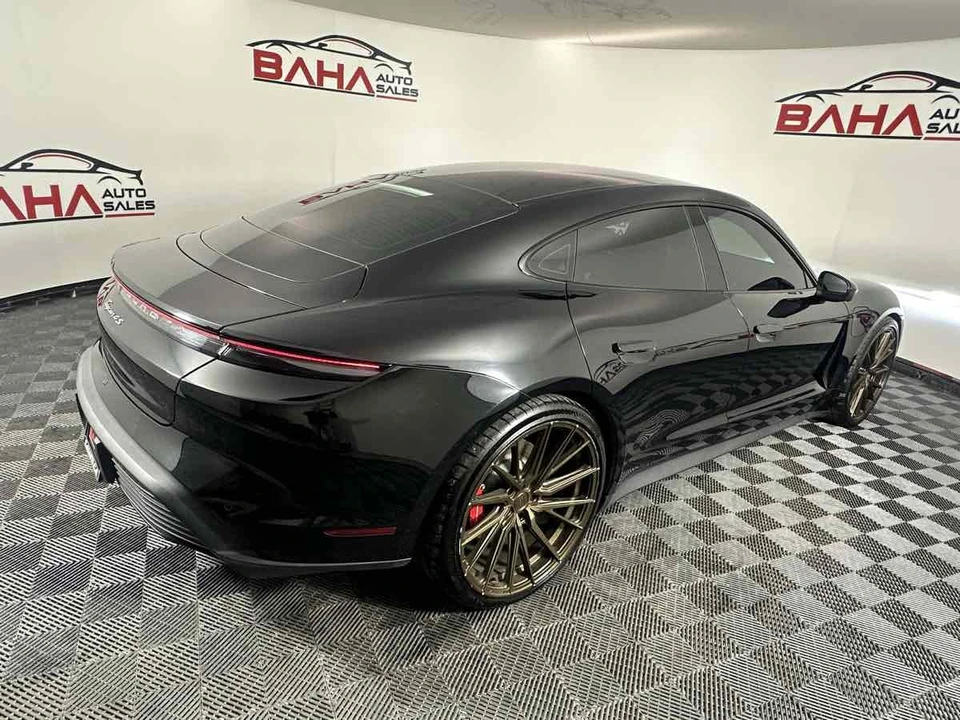 2021 Porsche Taycan 4S - Image 9 of 21