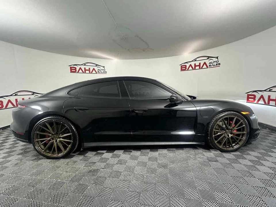 2021 Porsche Taycan 4S - Image 11 of 21