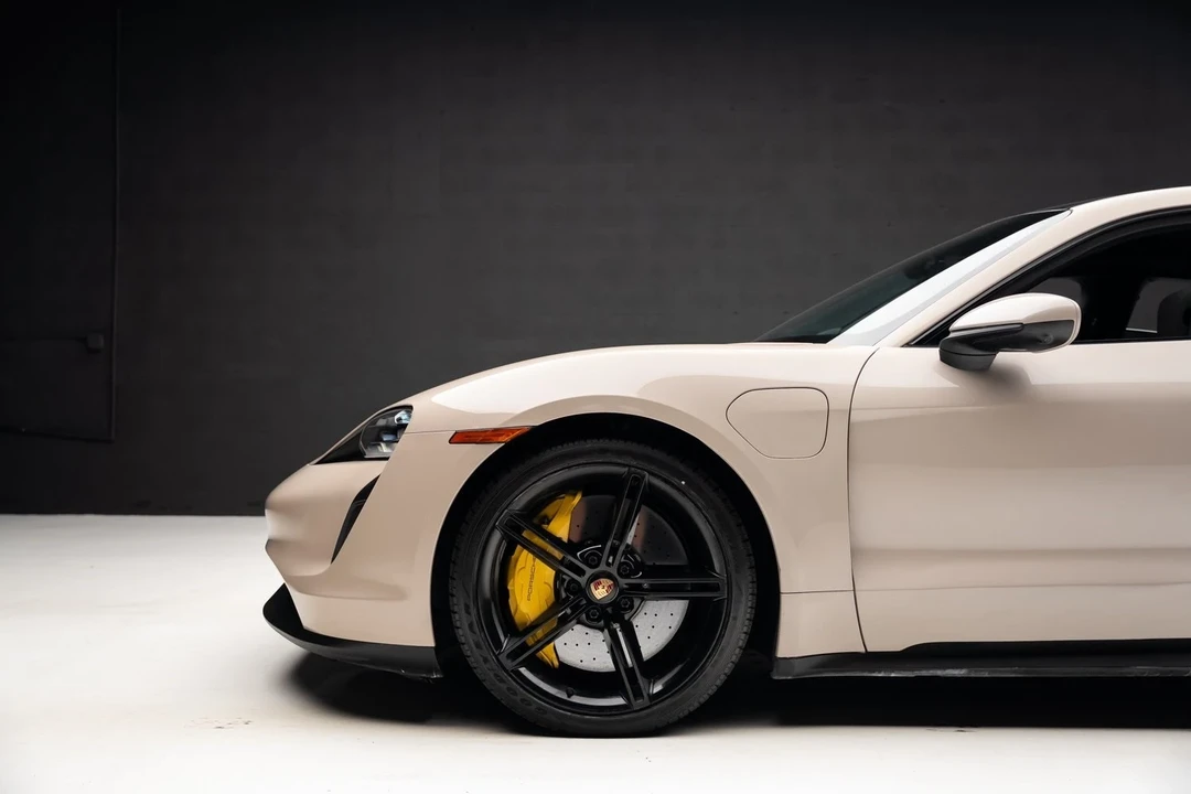 2021 Porsche Taycan 4S - Image 17 of 21