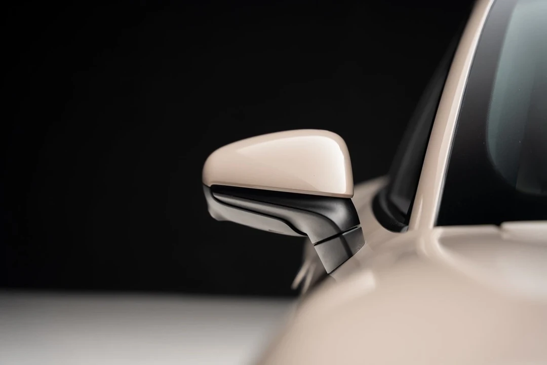 2021 Porsche Taycan 4S - Image 13 of 21