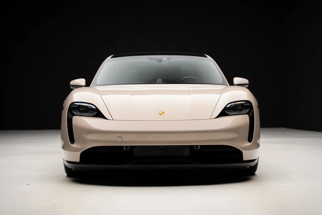 2021 Porsche Taycan 4S - Image 7 of 12