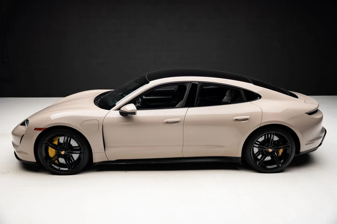 2021 Porsche Taycan 4S - Image 15 of 21