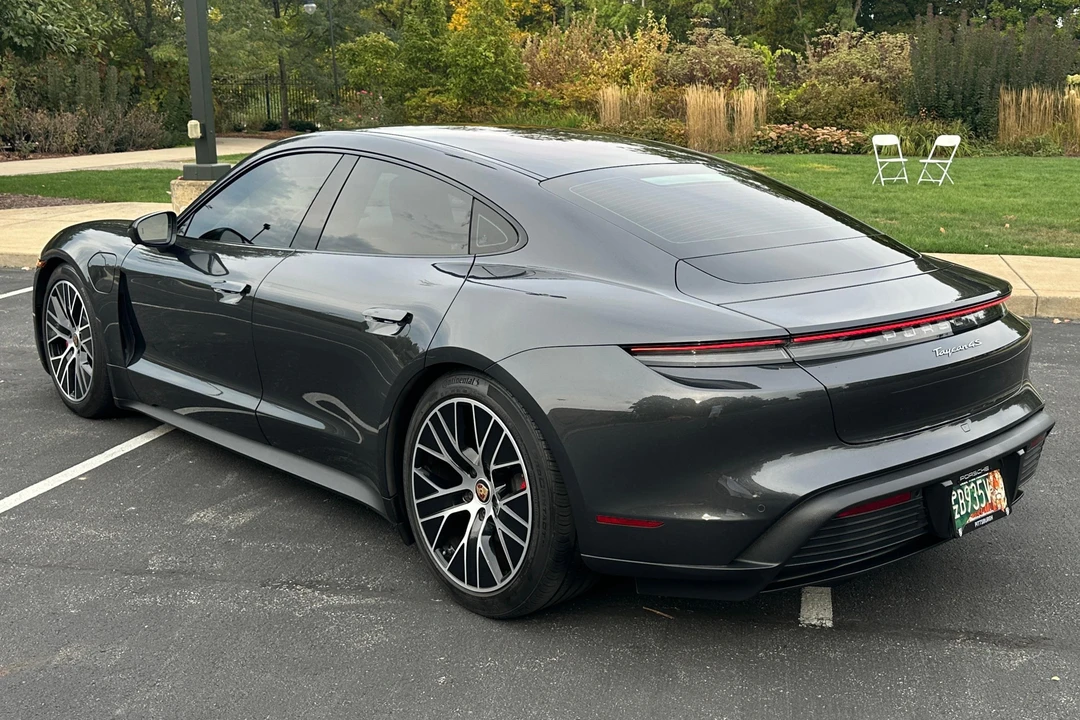 2021 Porsche Taycan 4S - Image 4 of 31