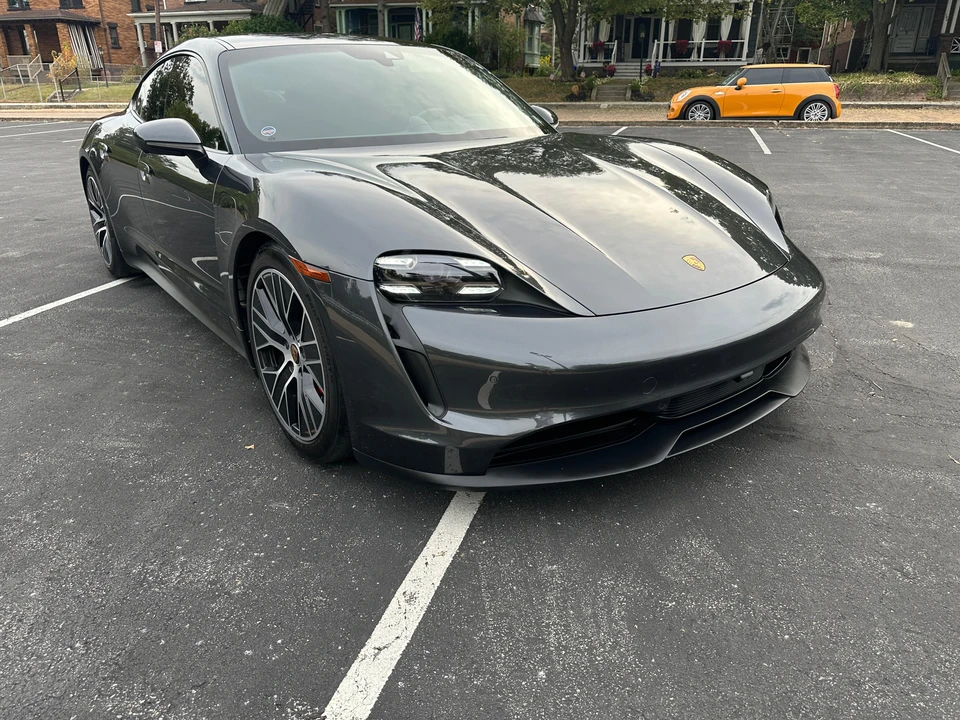 2021 Porsche Taycan 4S - Image 13 of 31