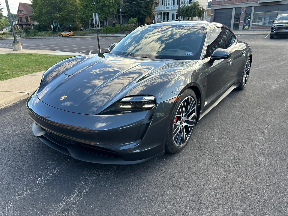 2021 Porsche Taycan 4S - Image 8 of 31