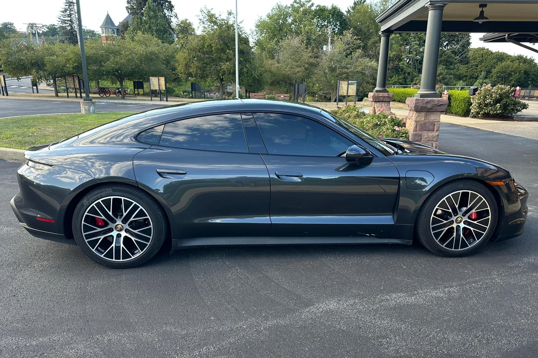 2021 Porsche Taycan 4S - Image 3 of 31