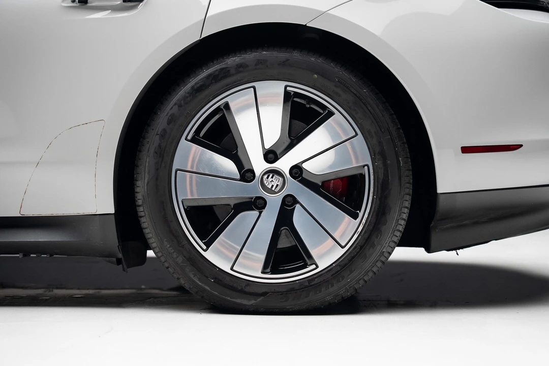2021 Porsche Taycan 4S - Image 20 of 21