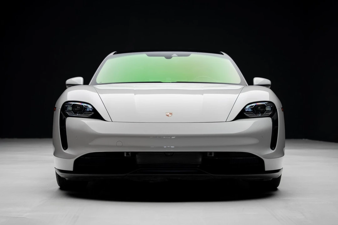 2021 Porsche Taycan 4S - Image 7 of 21